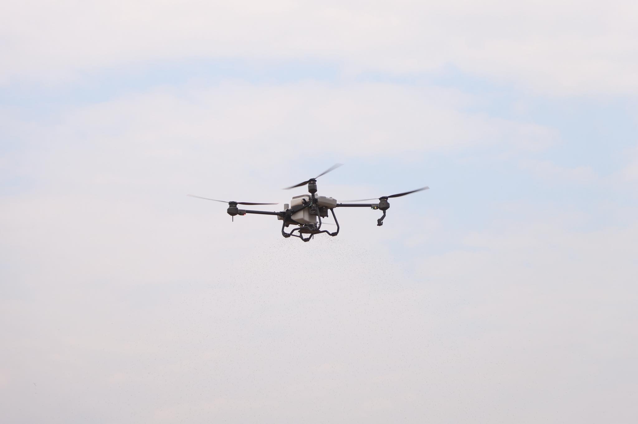 title - เลขาฯ ส.ป.ก. ร่วมงาน “ไถกลบ ตอซัง สร้างดินยั่งยืน ฟื้นสิ่งแวดล้อม”